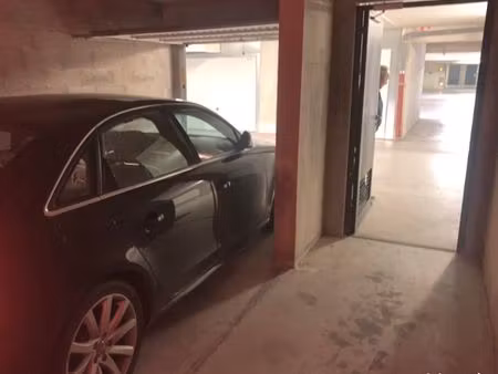 toujours disponible garage pmr avec cave attenante résidence prado verde