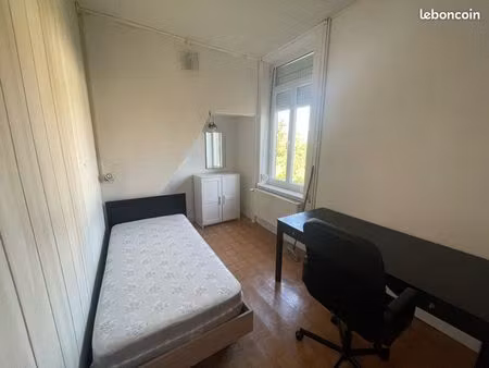 chambre pour étudiante