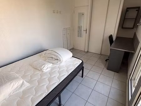 cergy préfecture - chambre meublée