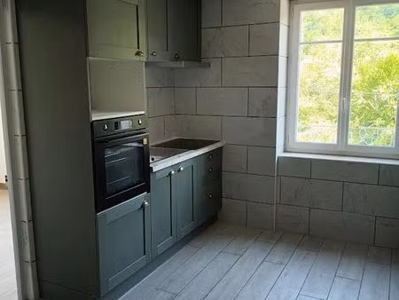appartement à st hilaire peyroux