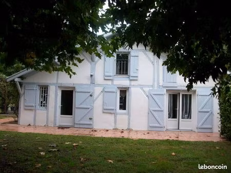 studio meublé 20 m² étudiant  stagiaire  pied à terre  tt inclus  6 kms nord dax  pour le 