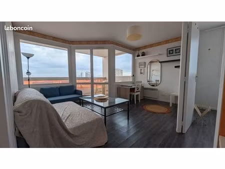 t2 de 50m² avec balcon au coeur des gratte-ciel