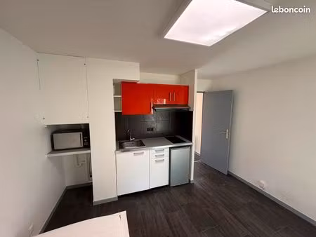 ? studio meublé lumineux à louer – dijon ?