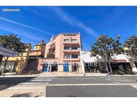 studio 1 pièce 31 m²