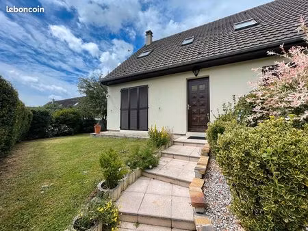 maison 7 pièces 163 m²