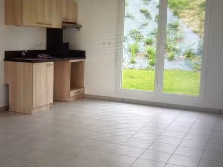 maison à louer f3