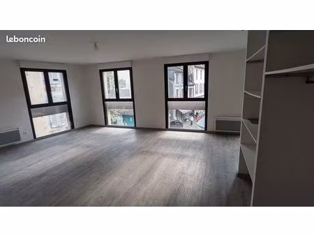 appartement t2 à louer  disponible au 1er août 2026