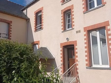 appartement centre ville t3 1er étage 50m2 environ