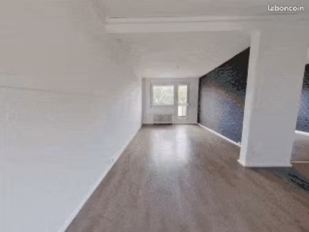 bel appartement f2 à louer