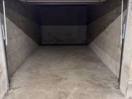 garage à louer