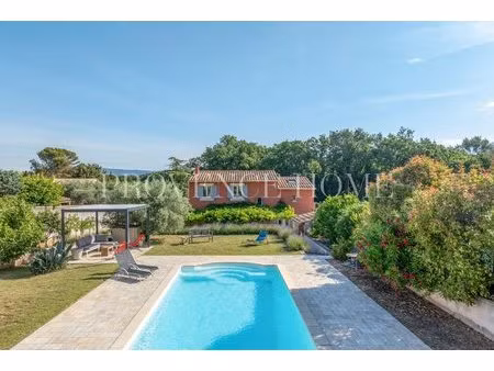 a vendre maison avec vue sur le luberon à maubec luberon provence