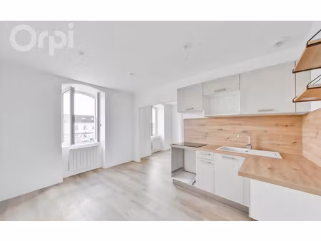 appartement chantilly 31.07 m² t-2 à vendre  165 000 €