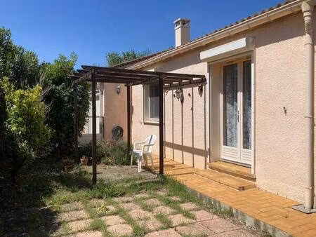 ginestas : agréable plain-pied entre confort  lumière et jardin arboré