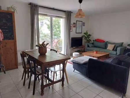 location appartement 4 pièces à nantes île de nantes (44000) : à louer 4 pièces / 73m² nan