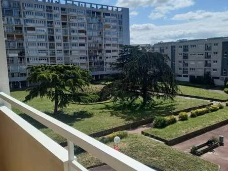 location appartement 3 pièces à rennes gare (35000) : à louer 3 pièces / 63m² rennes gare