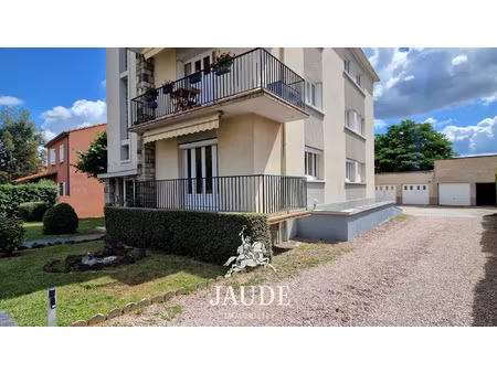 appartement f3 89m2 avec garage à issoire.