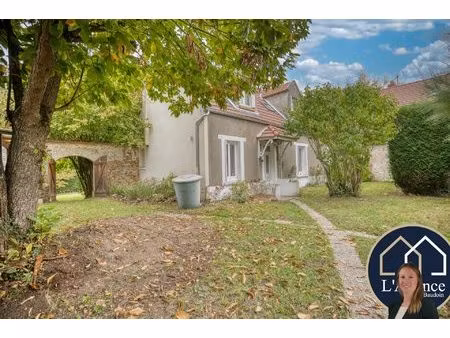 charmante maison  2 chambres  1 studio  2 garages  192m²  terra