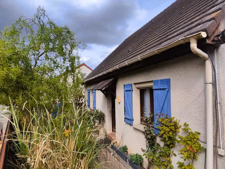 maison de 1990 sur sous sol total avec 4 chambres