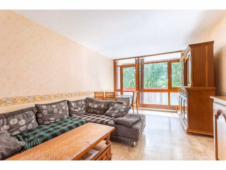 rare sur le secteur ! appartement lumineux de 63 m² à rénover à deux pas du centre-ville