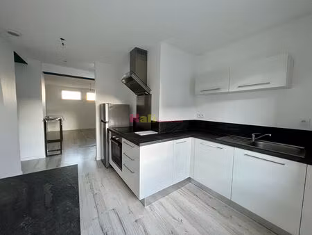 appartement t2 meublé en plein centre de plabennec
