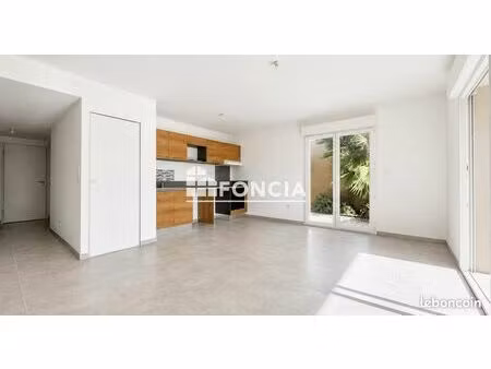 vias – appartement t3 en rez-de-jardin avec terrasse  jardin et 2 stationnements