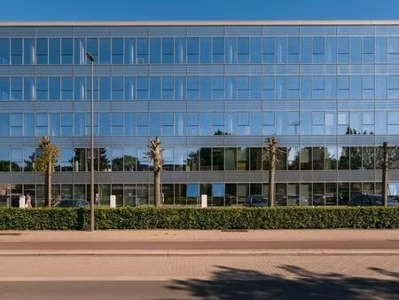bien professionnel à louer à berchem € 13.950 (lp59b) | zimmo