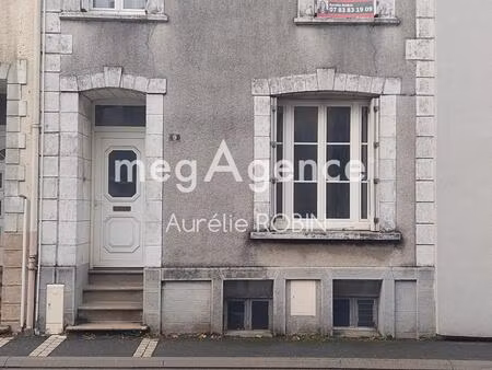 maison de ville au cœur de bégrolles en mauges