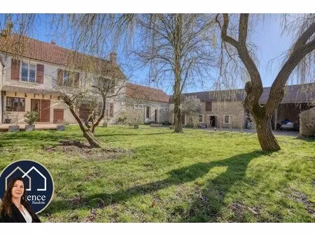 ancien presbytere de 1800 renové avec goût - 268 m² - 6 chamb