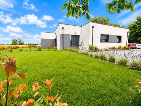 plain-pied d'exception de 153 m² construction 2021 4 chambres vue sur les champs