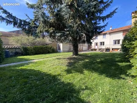 maison de ville 8 pièces 213 m²