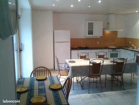 147 m2 exposé sud 1er étage