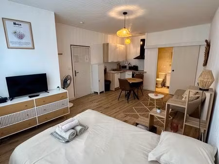 studio rénové 26 m² vendu meublé - bourg-de-péage