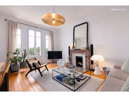 appartement de charme dans un immeuble de caractère