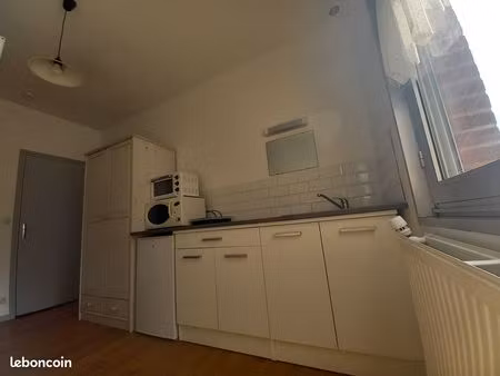 500m fac medecine chambre meublé