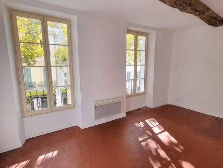 studio 1 pièce 20 m²