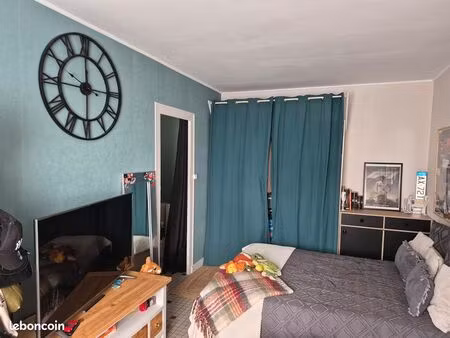 loue rue de ribray studio de 28 m² + garage et parking