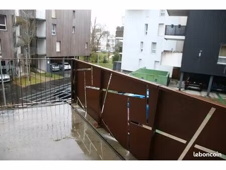 location t2 saint-herblain
