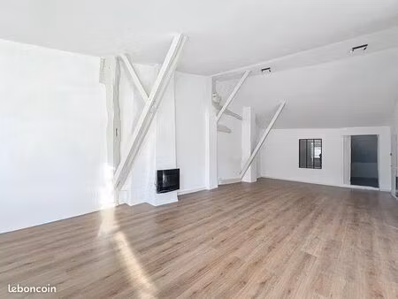 appartement 1 pièce 70 m²