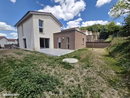 maison 5 pièces 109 m²