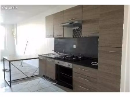 maison de ville 60m² à louer dispo 07/2026