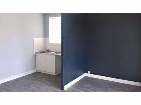 location appartement 2 pièces à craon (53400) : à louer 2 pièces / 40m² craon