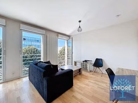 location appartement t1 meublé à la roche-sur-yon (85000) : à louer t1 meublé / 35m² la ro