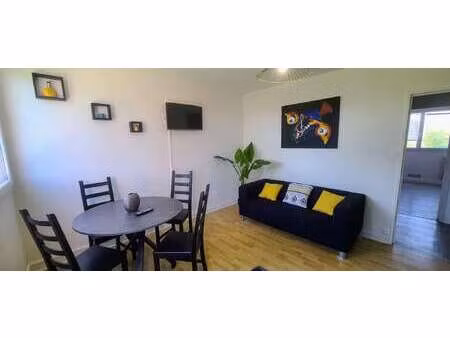 location appartement 4 pièces à pontivy kerjalotte (56300) : à louer 4 pièces / 72m² ponti