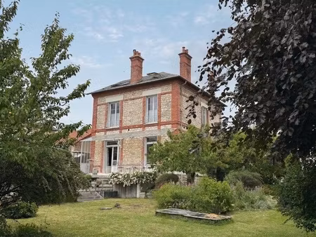 maison 7 pièces - 156 m²
