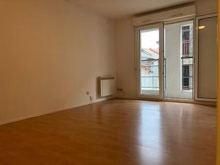 location appartement 2 pièces à nantes (44000) : à louer 2 pièces / 47m² nantes