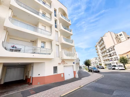 vente garage et parking aux sables-d'olonne (85100) : à vendre / les sables-d'olonne