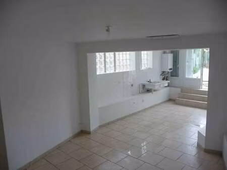 vente maison à saumur (49400) : à vendre / 90m² saumur