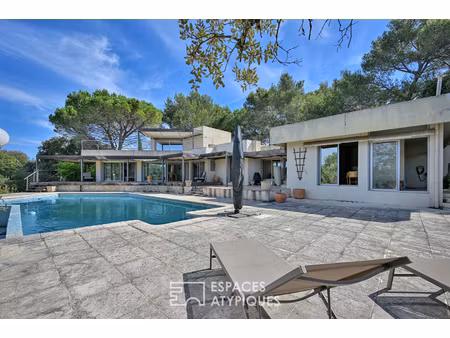 'la belle endormie ' villa d'architecte - route d'uzes