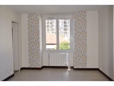appartement crepy en valois 3 pièce(s) 61.73 m2