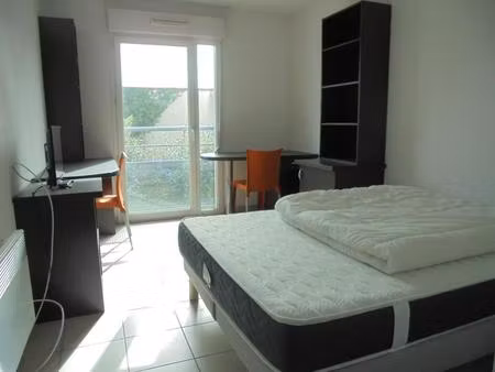 studio meuble face hopital nord